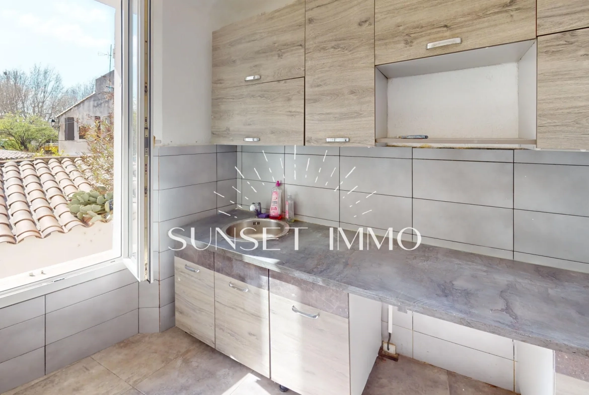 Immeuble à vendre à Marignane - Investissement locatif en centre-ville 