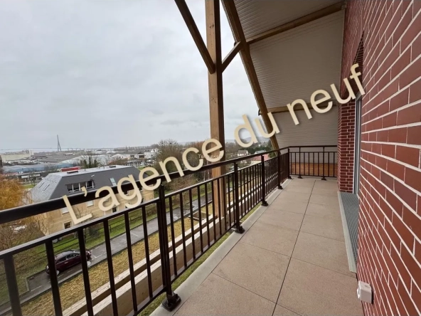 Appartement de 42 m² avec balcon et vue sur le Pont de Normandie à Honfleur