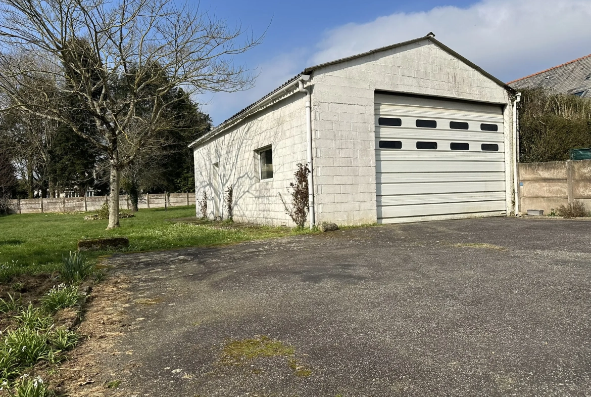 Belle maison de 124 m² à Baud avec grand terrain, garage et potentiel de division 