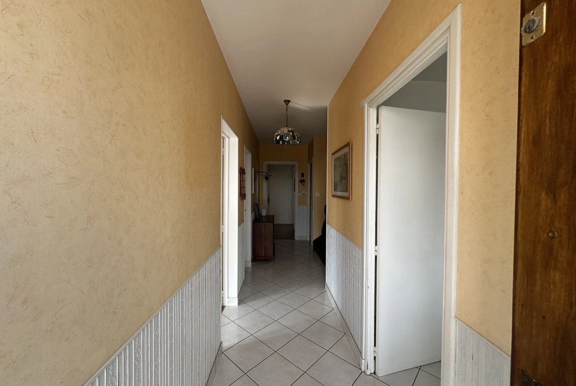 Belle maison de 124 m² à Baud avec grand terrain, garage et potentiel de division 