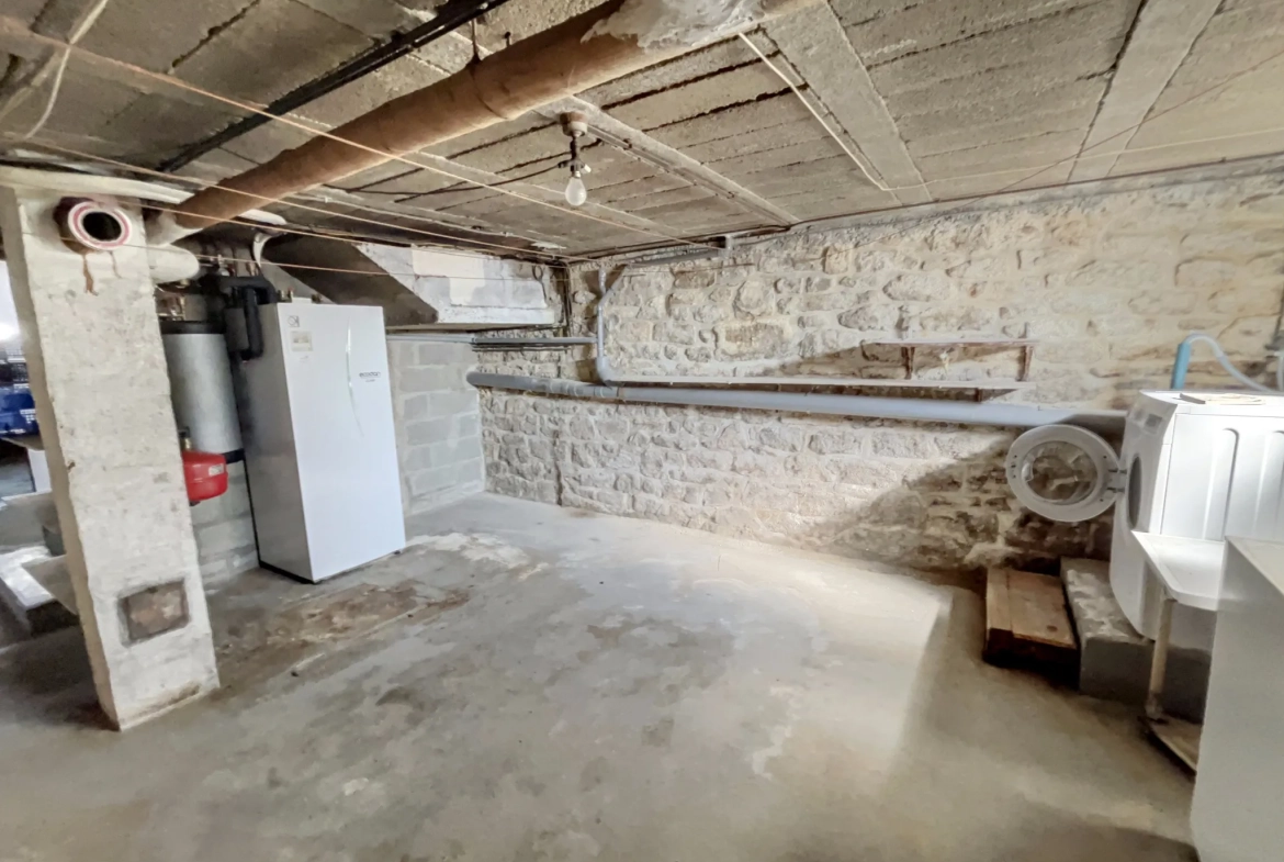 Belle maison de 124 m² à Baud avec grand terrain, garage et potentiel de division 