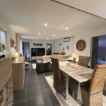 Parcelle constructible de 2161 m² à Vidauban avec maison à rénover