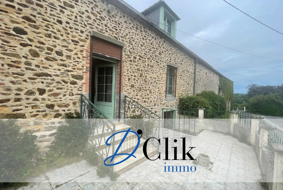 Maison à rénover de 117 m² à Genest Saint Isle – Charmante longère en pierre 