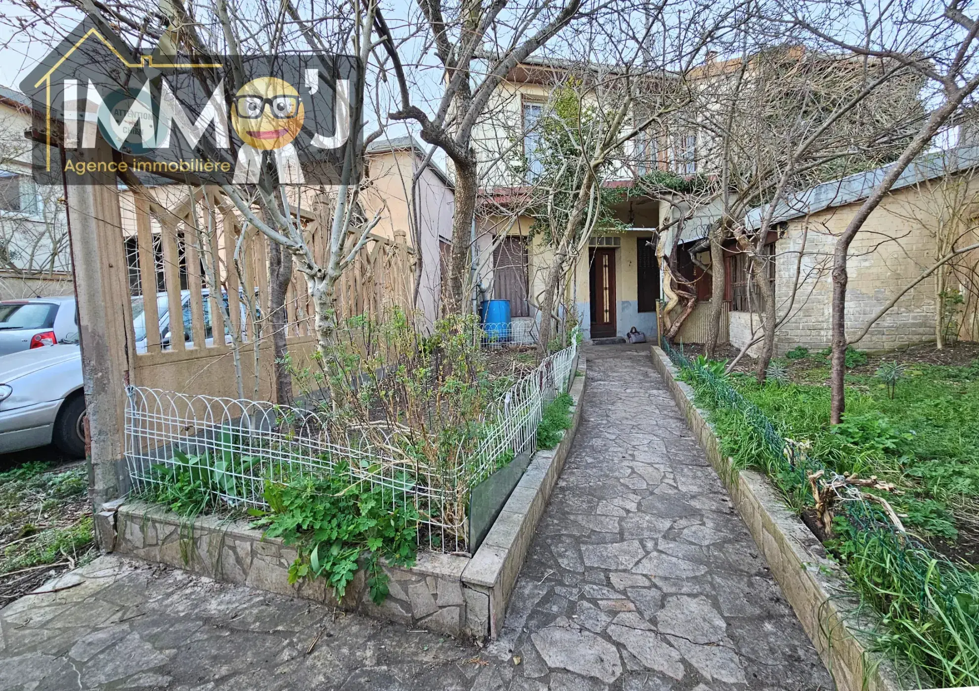 Maison ou immeuble à Nancy avec grand potentiel, jardins et vue canal 