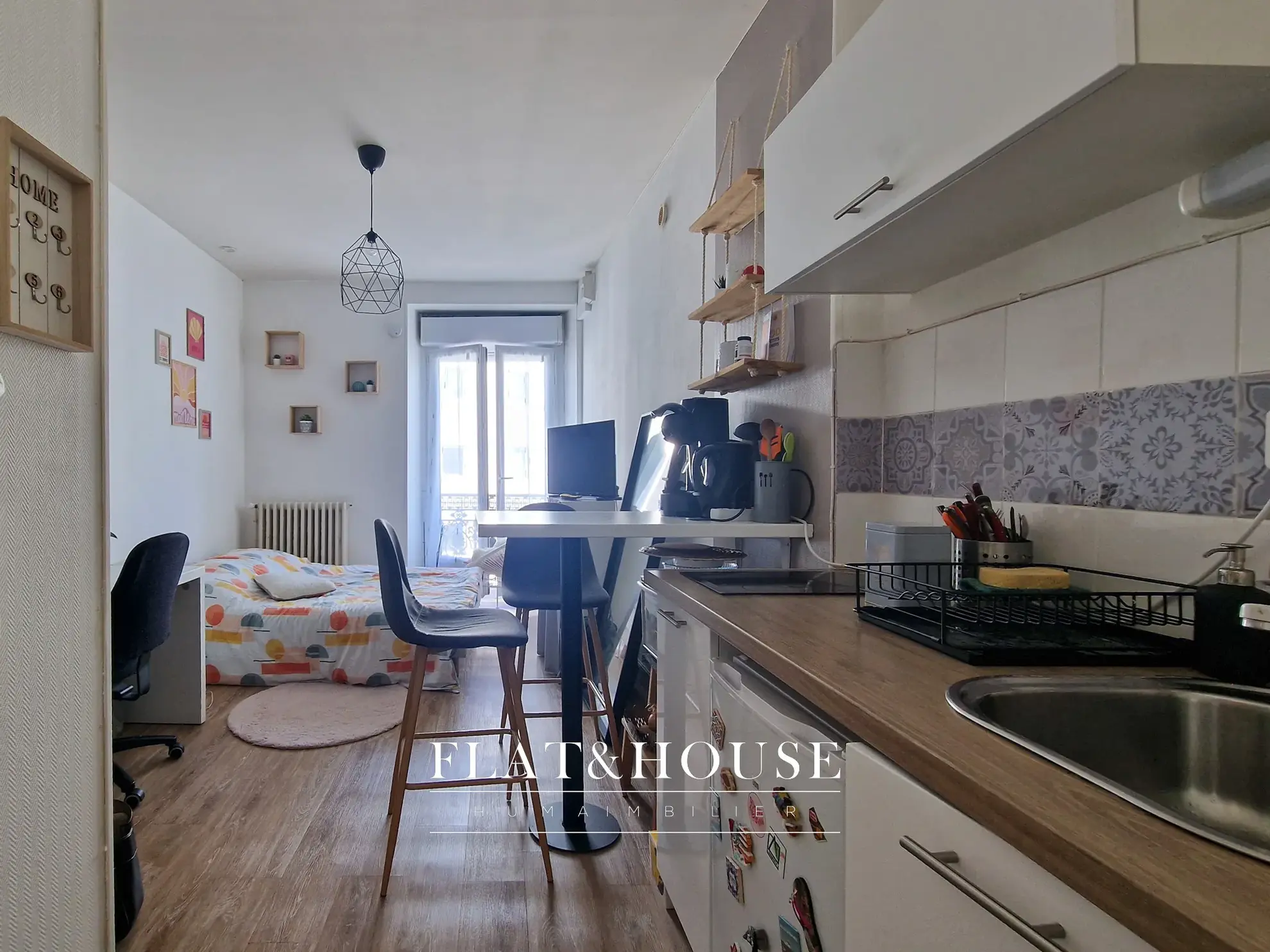 Investissement locatif à Nantes : plateau divisible de 3 studios loués en colocation 
