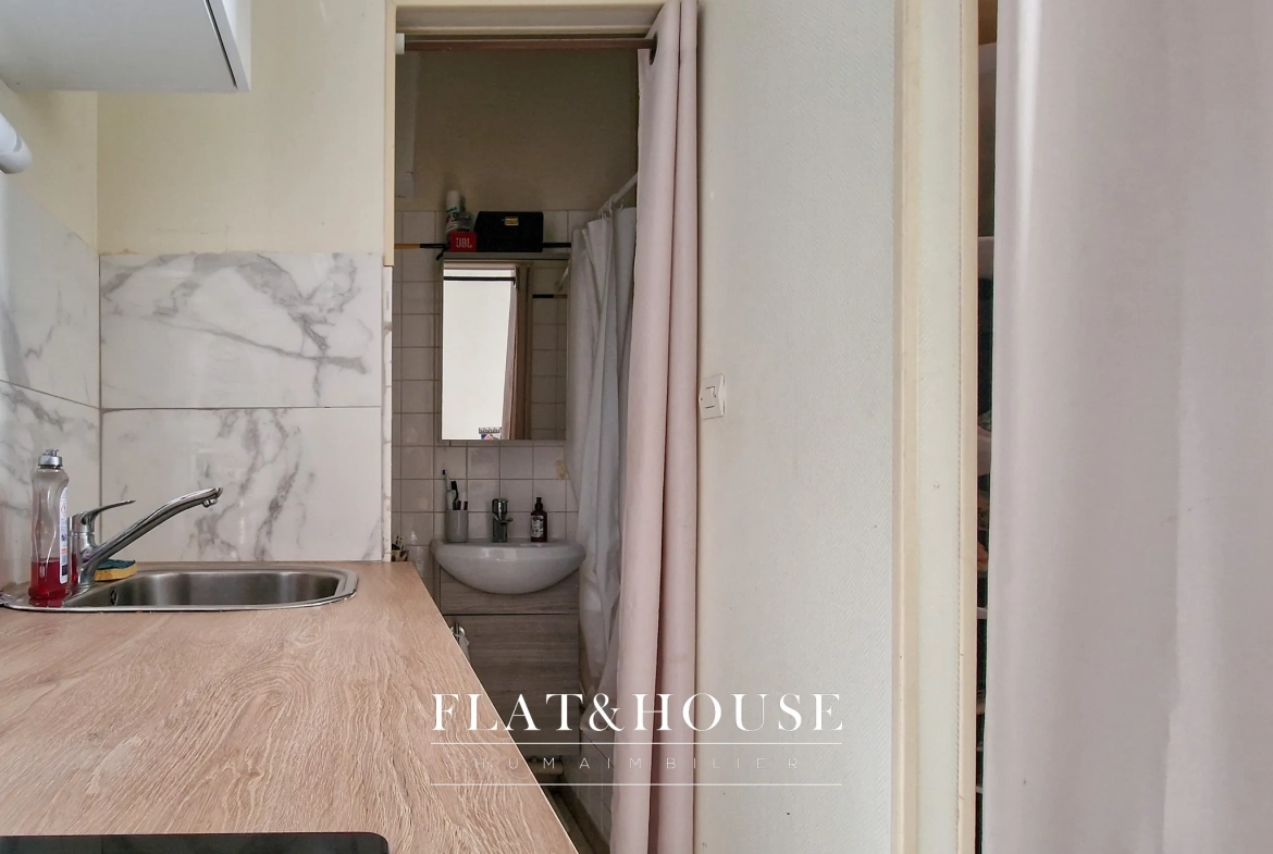 Investissement locatif à Nantes : plateau divisible de 3 studios loués en colocation 