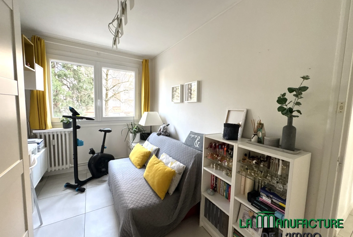 Appartement F4 avec balcon et parking à Saint-Étienne Fauriel, idéal premier achat 