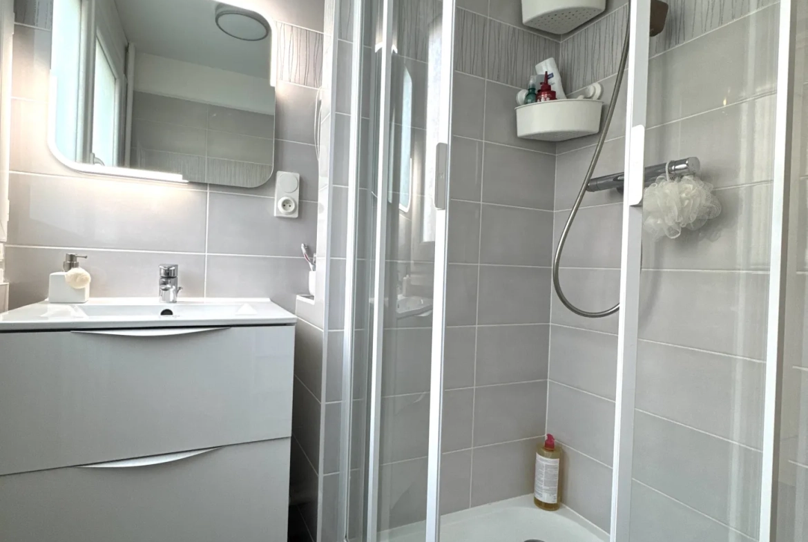 Appartement F4 avec balcon et parking à Saint-Étienne Fauriel, idéal premier achat 