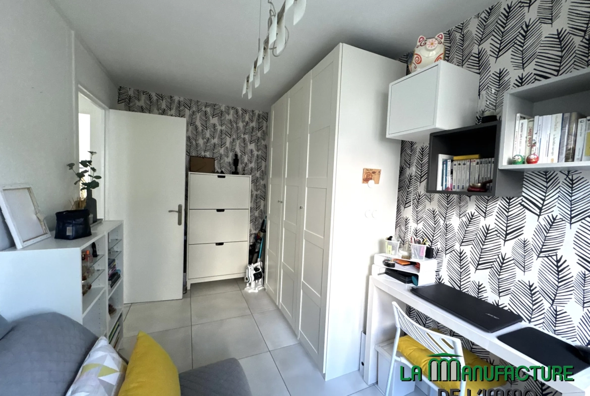Appartement F4 avec balcon et parking à Saint-Étienne Fauriel, idéal premier achat 