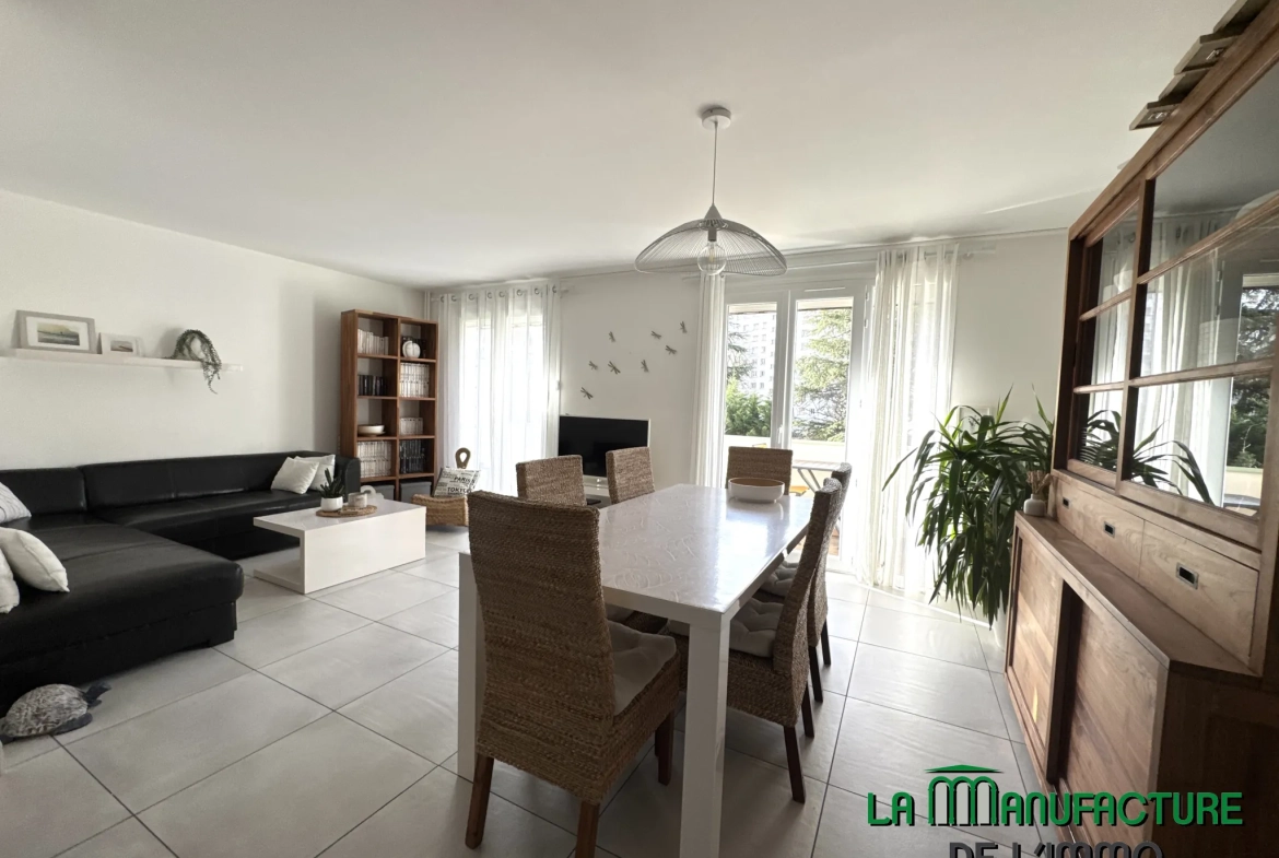 Appartement F4 avec balcon et parking à Saint-Étienne Fauriel, idéal premier achat 