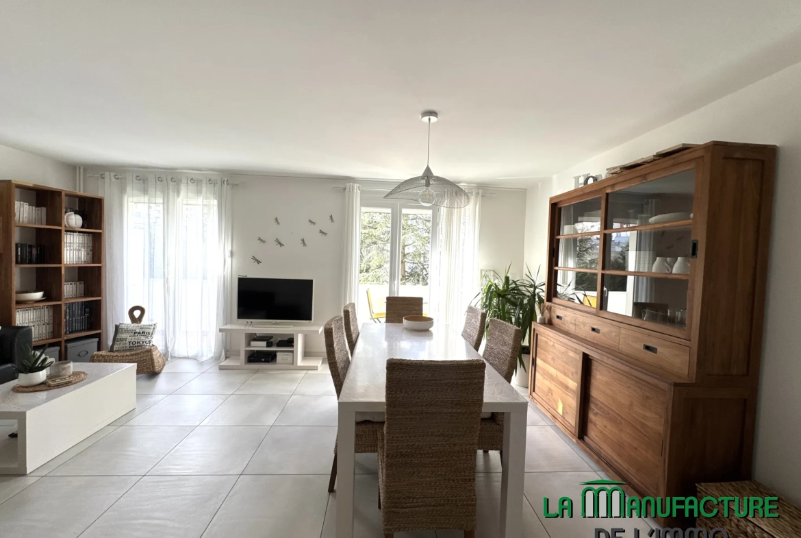 Appartement F4 avec balcon et parking à Saint-Étienne Fauriel, idéal premier achat 