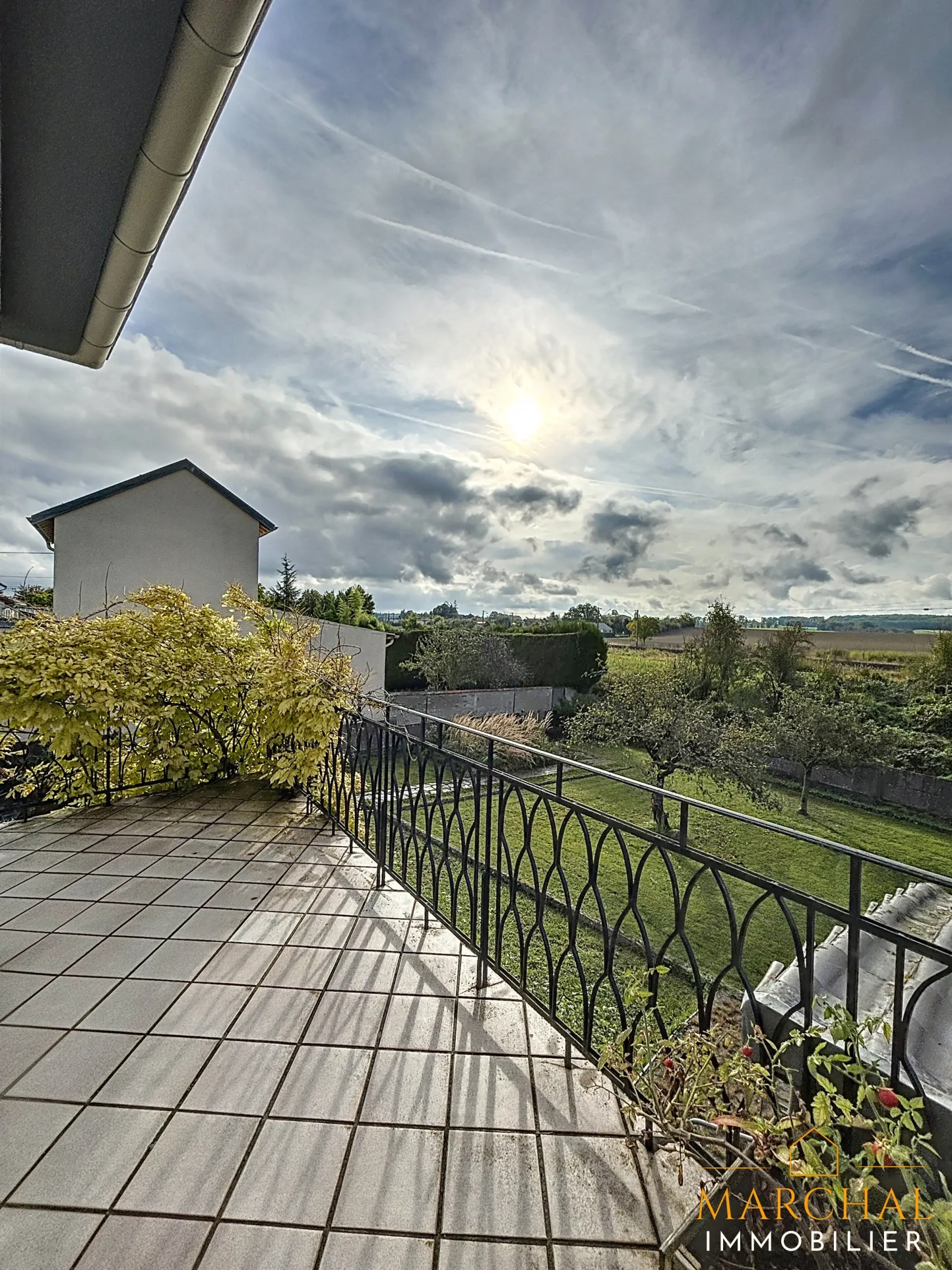 Maison individuelle à Courcelles sur Nied avec 4 chambres, garage et jardin plein sud 