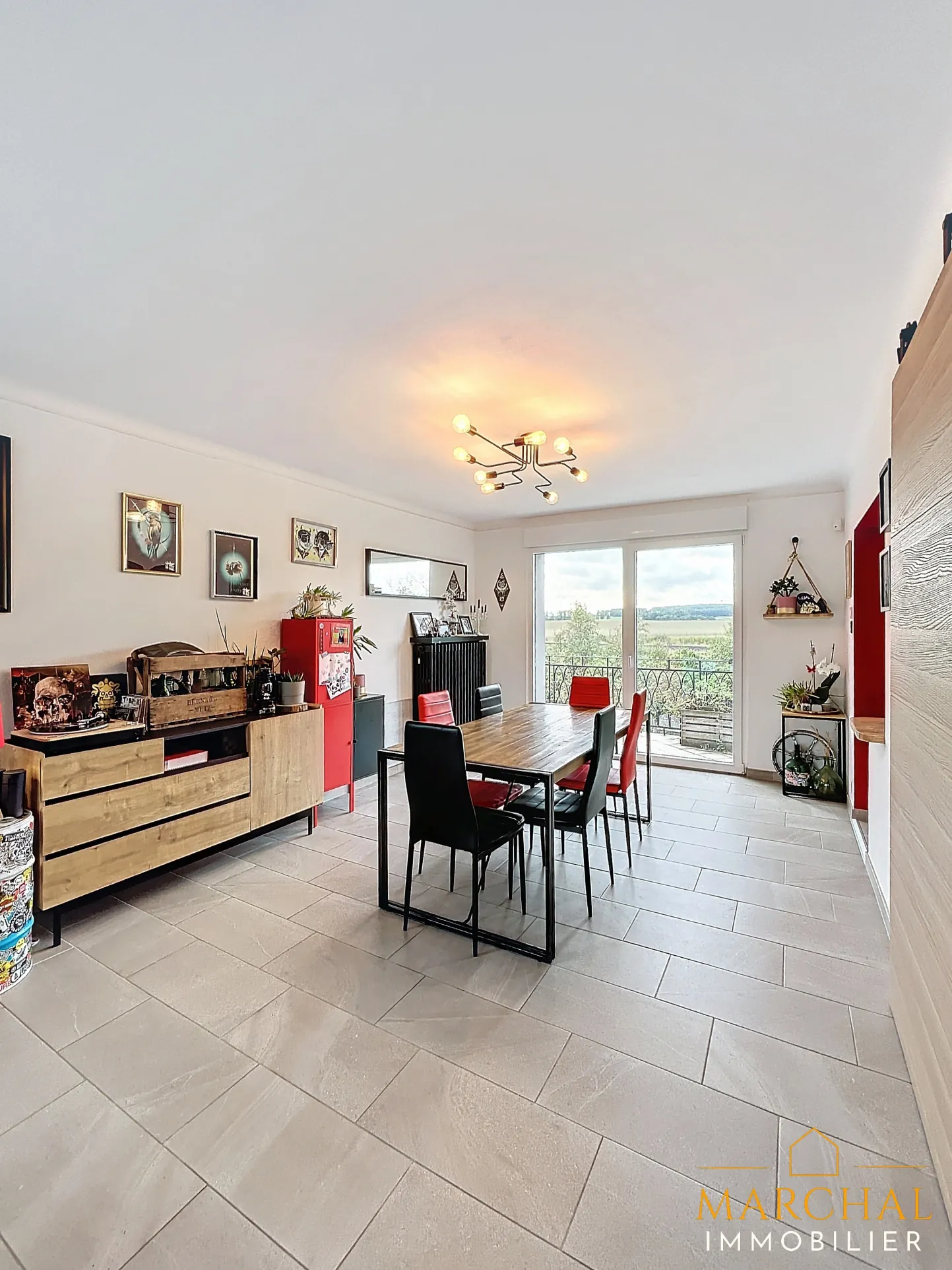 Maison individuelle à Courcelles sur Nied avec 4 chambres, garage et jardin plein sud 