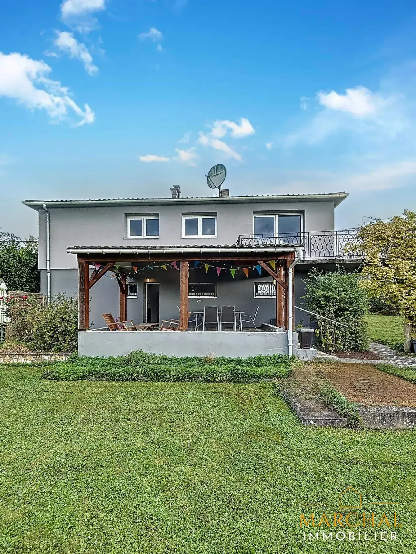 Maison individuelle à Courcelles sur Nied avec 4 chambres, garage et jardin plein sud 