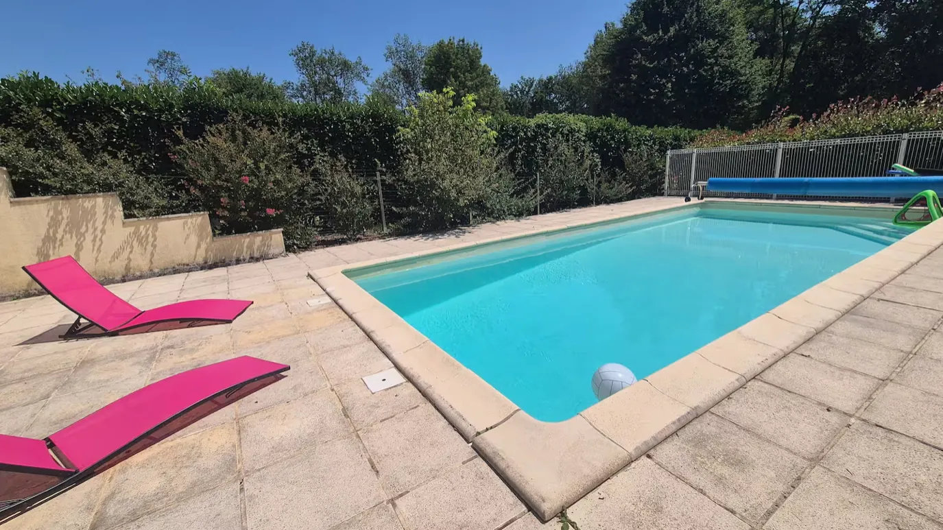 Vente maison 4 chambres avec piscine et garage à Bergerac 