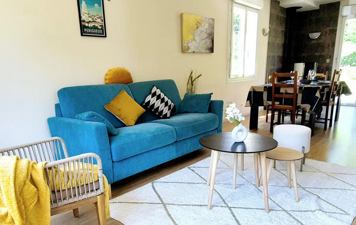 Vente maison 4 chambres avec piscine et garage à Bergerac 