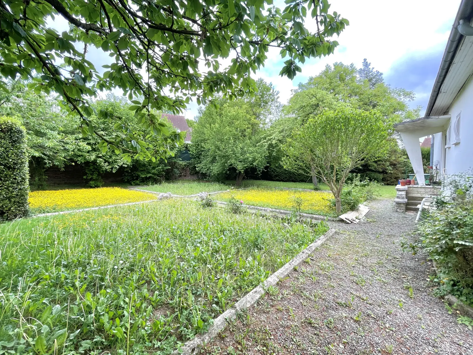 Maison de 1960 avec jardin à Remicourt, Saint-Quentin - 3 chambres 