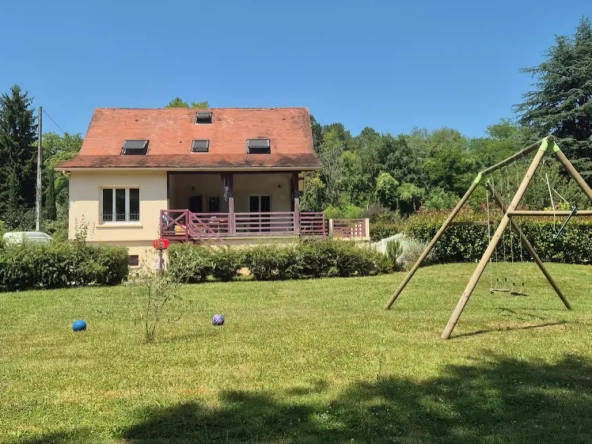 Vente maison 4 chambres avec piscine et garage à Bergerac