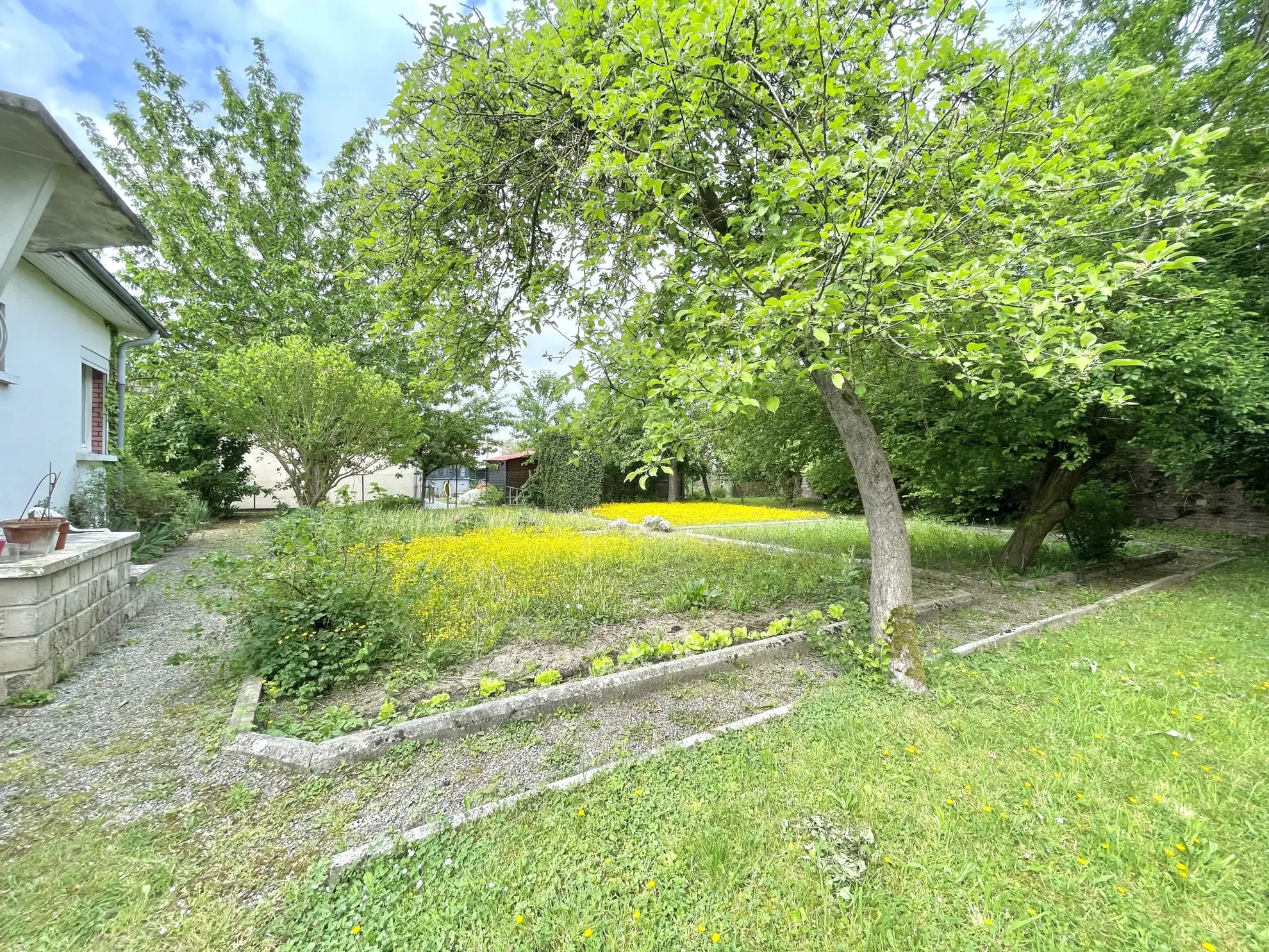 Maison de 1960 avec jardin à Remicourt, Saint-Quentin - 3 chambres 