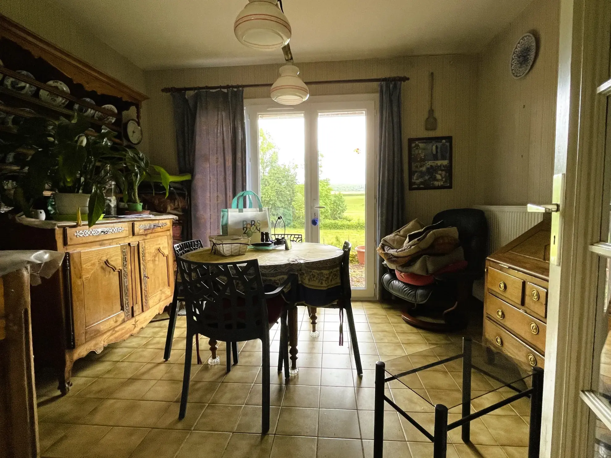 Magnifique maison de plain-pied de 285 m² avec grands terrains à Premery 