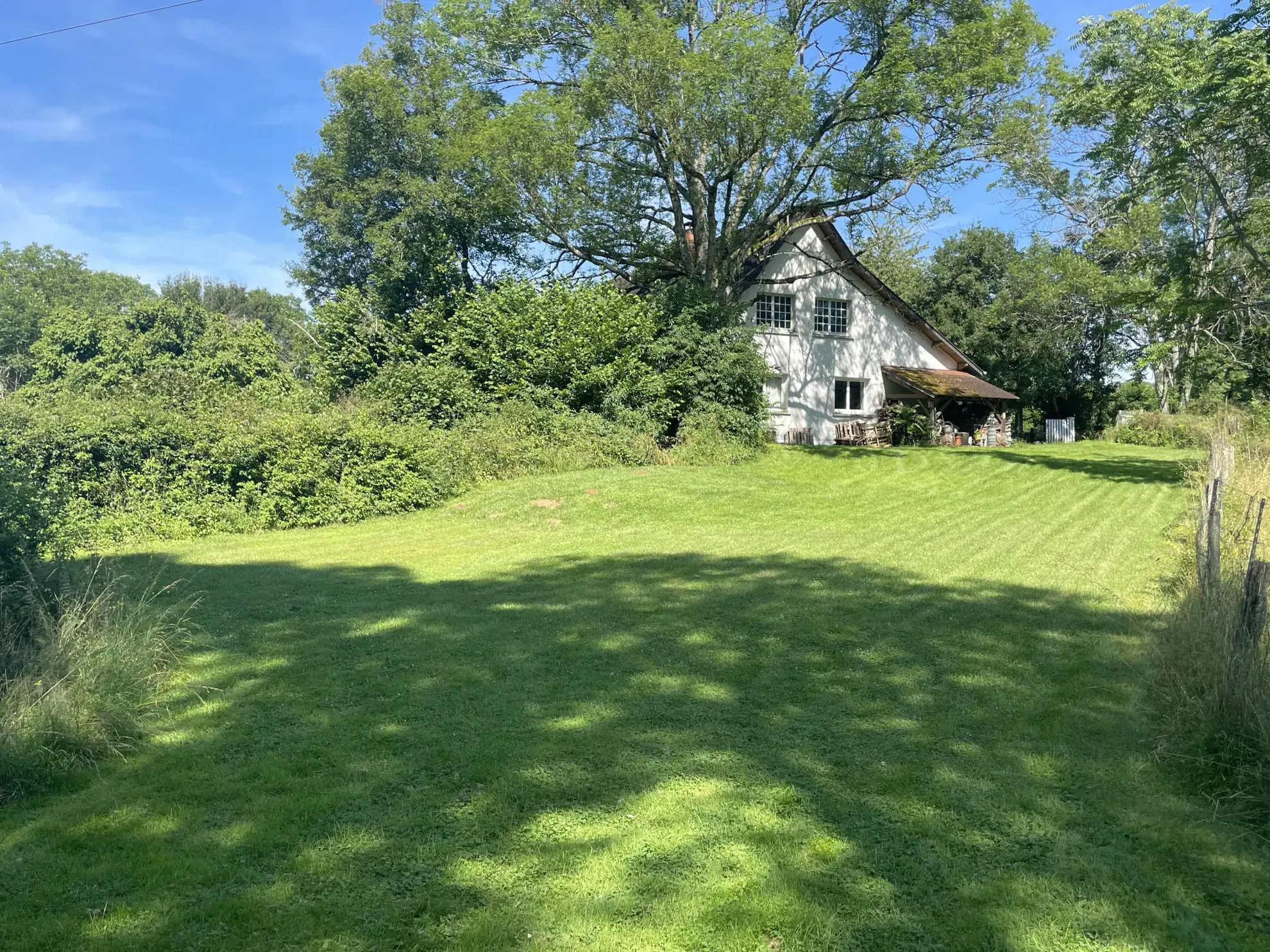 Magnifique maison de plain-pied de 285 m² avec grands terrains à Premery 