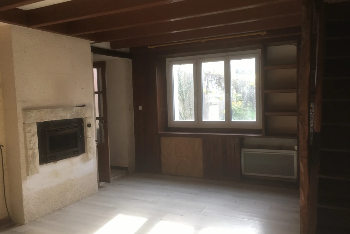 Ensemble immobilier avec deux maisons, dépendances, vue rivière à Marillet en Vendée 