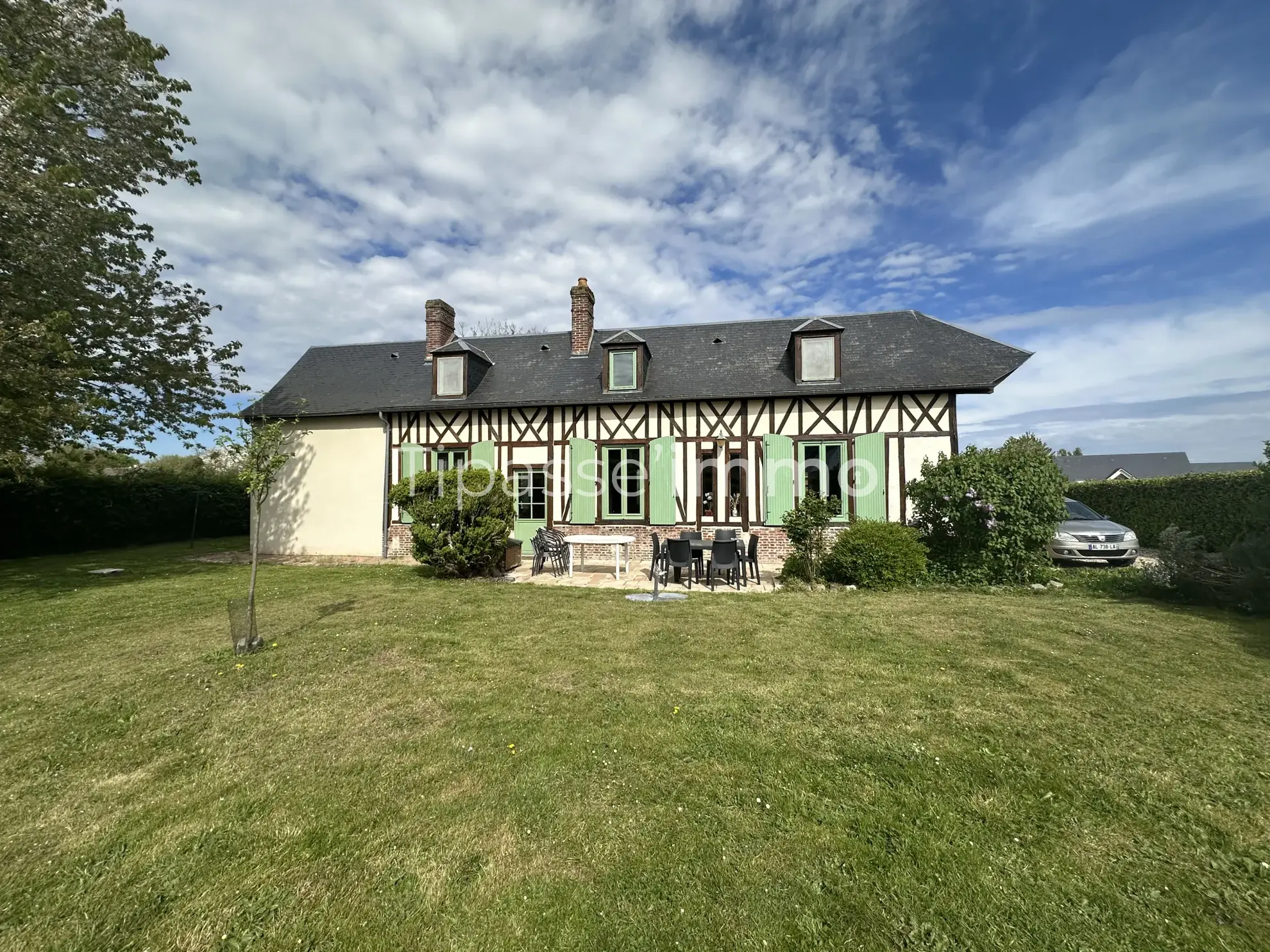 Maison normande lumineuse à Saint-Pierre-des-Fleurs avec grand terrain 