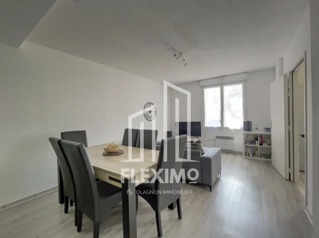 Appartement T3 de 66 m² à Romans-sur-Isère avec parking et cave – Opportunité d’investissement 