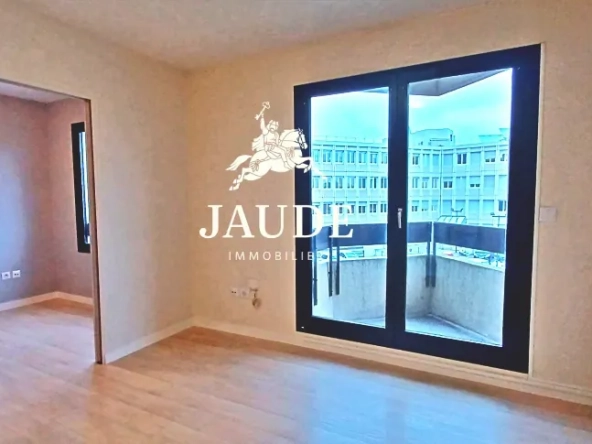 Appartement rénové à Chamalières Centre avec balcon, T1 Bis, idéale autonomie