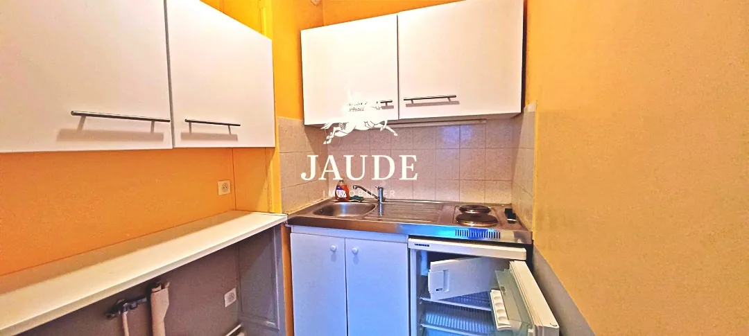 Appartement rénové à Chamalières Centre avec balcon, T1 Bis, idéale autonomie 