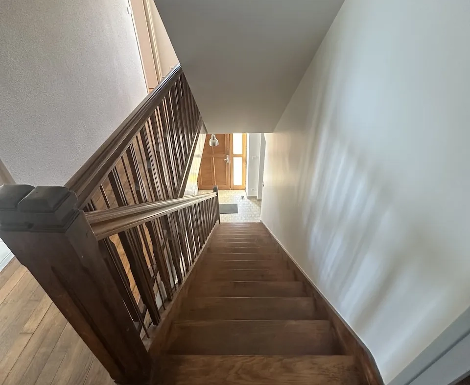 Maison de village en excellent état à Chambilly, 133 m² avec terrain clos 