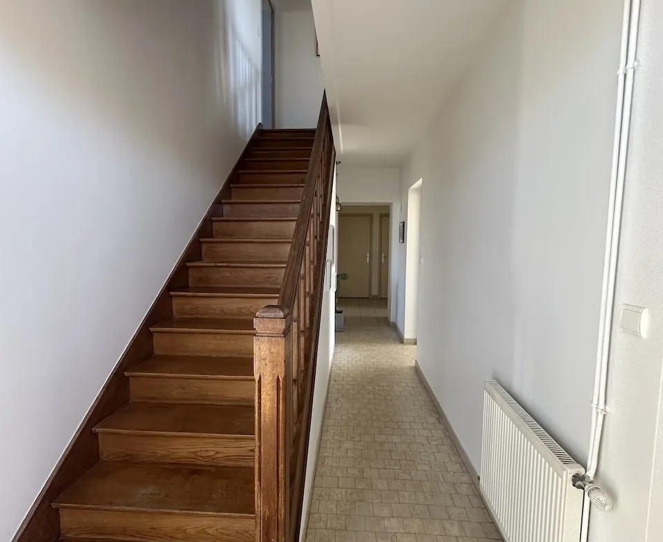 Maison de village en excellent état à Chambilly, 133 m² avec terrain clos 