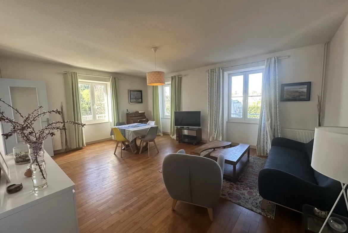 Maison de village en excellent état à Chambilly, 133 m² avec terrain clos 