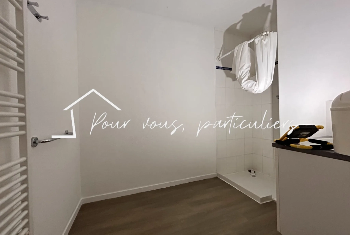 Appartement T3 loué avec cour à Valenciennes – Idéal investissement locatif 