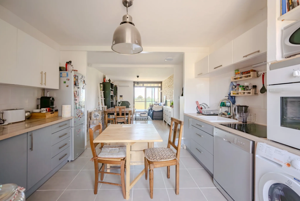 Appartement T3 avec vue montagne à La Valette-du-Var – Calme et proximité commodités 
