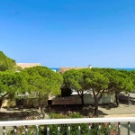 Maison de 65 m² avec vue mer, terrasses et jardin à Fleury