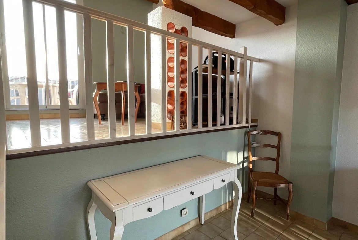 Maison de 65 m² avec vue mer, terrasses et jardin à Fleury 