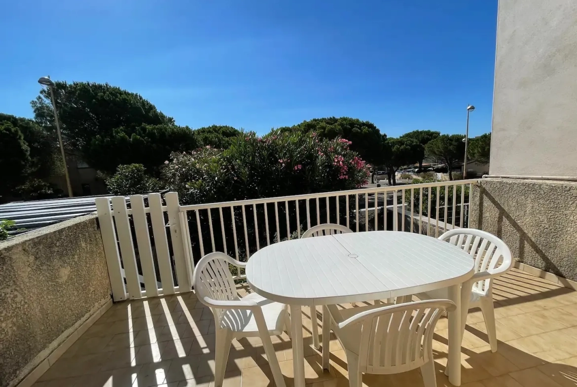 Maison de 65 m² avec vue mer, terrasses et jardin à Fleury 