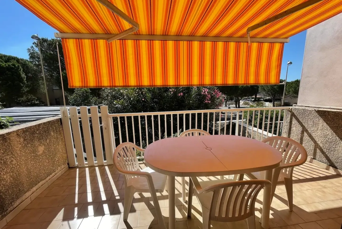 Maison de 65 m² avec vue mer, terrasses et jardin à Fleury 