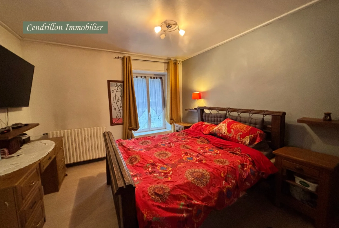 Maison 3 chambres avec garage, dépendances et vue campagne à Bourganeuf 
