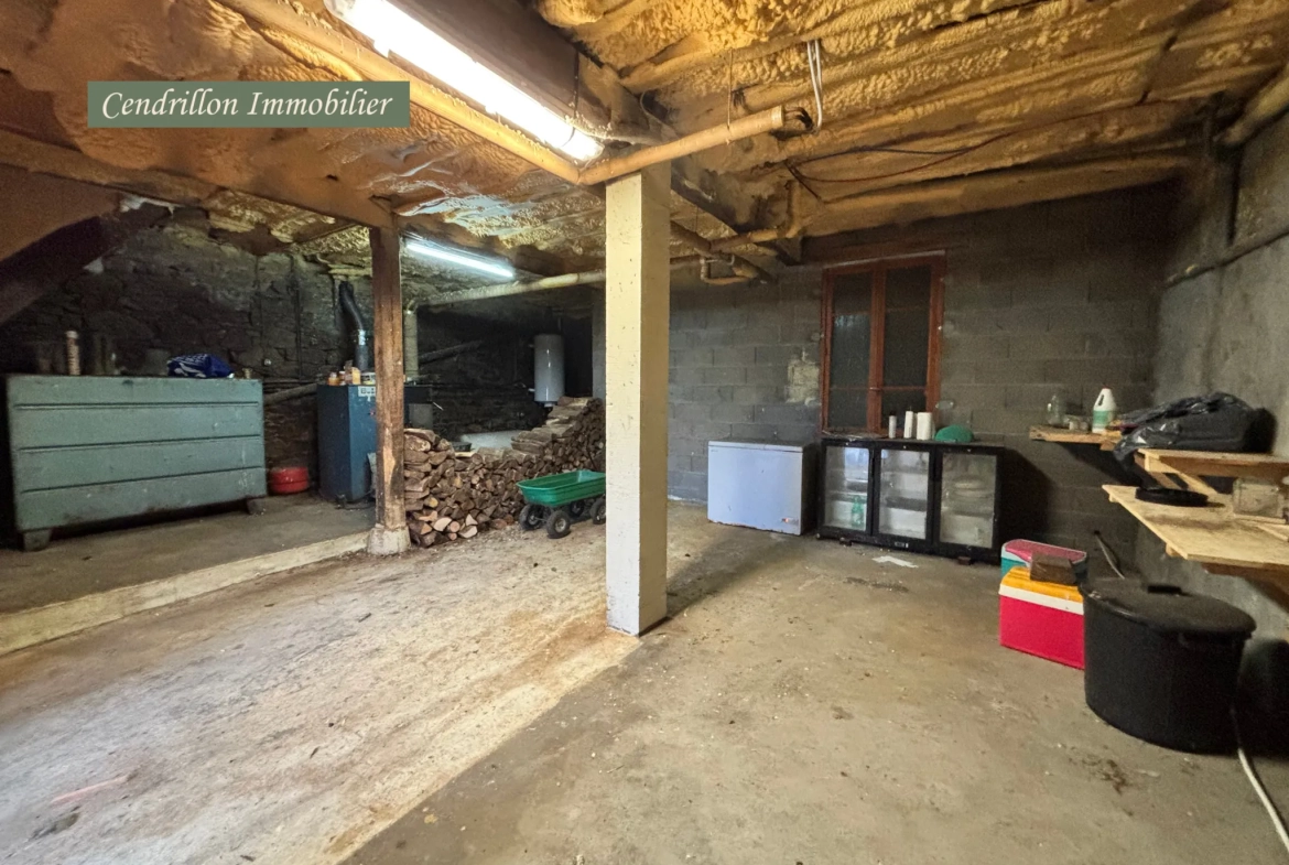 Maison 3 chambres avec garage, dépendances et vue campagne à Bourganeuf 