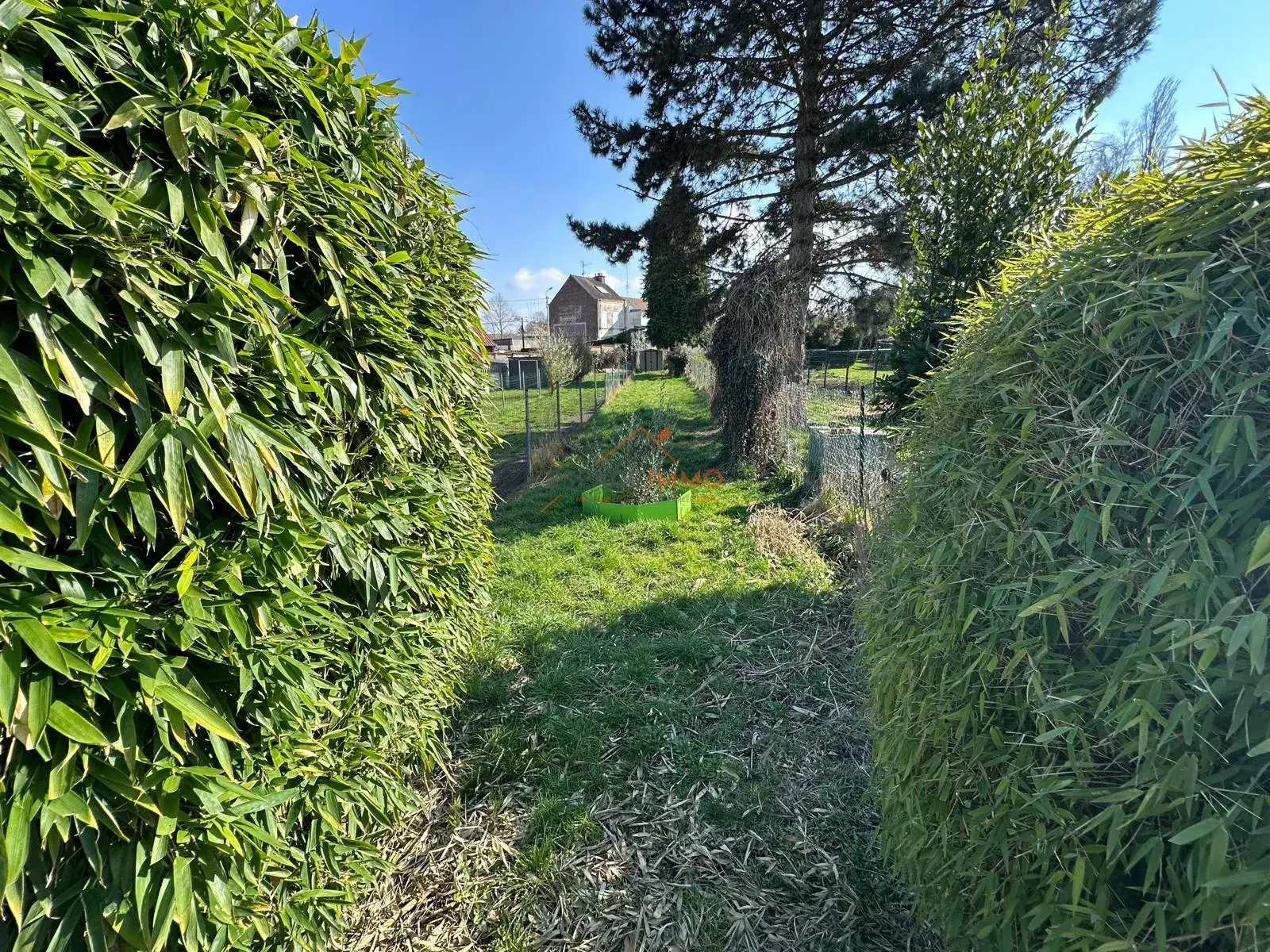 Maison 4 pièces à Raismes de 99,81 m² avec terrasse et terrain 