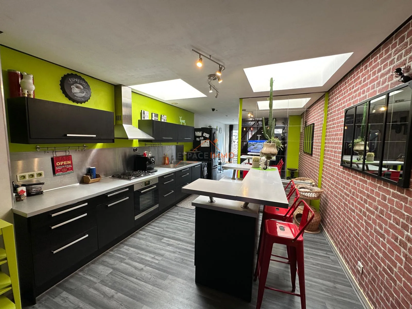 Maison 4 pièces à Raismes de 99,81 m² avec terrasse et terrain 