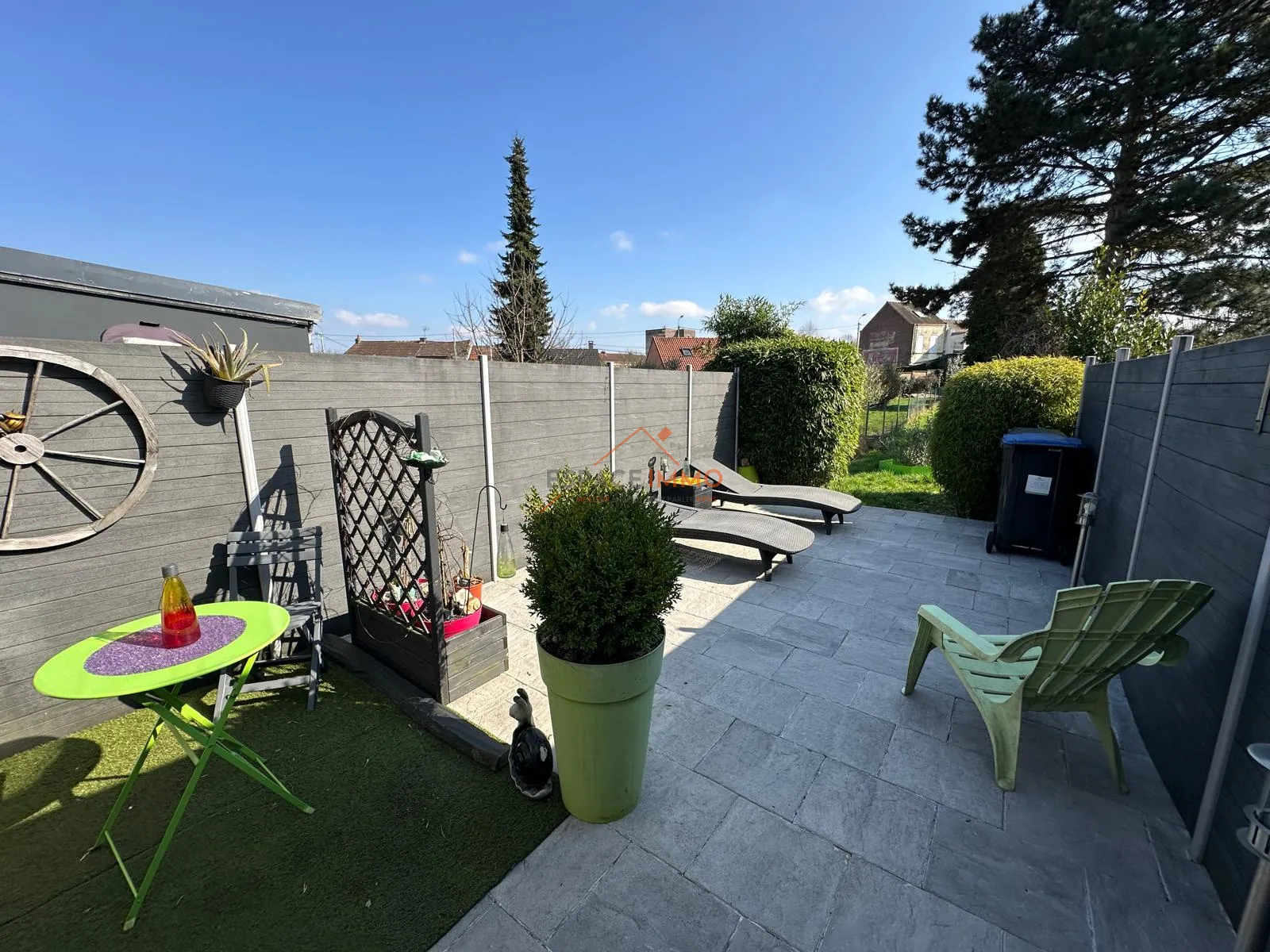 Maison 4 pièces à Raismes de 99,81 m² avec terrasse et terrain 
