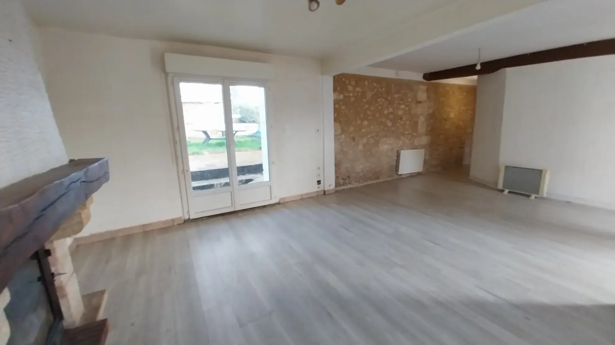 Longère habitable et bâtisse à rénover à Mussidan, proche Bordeaux 