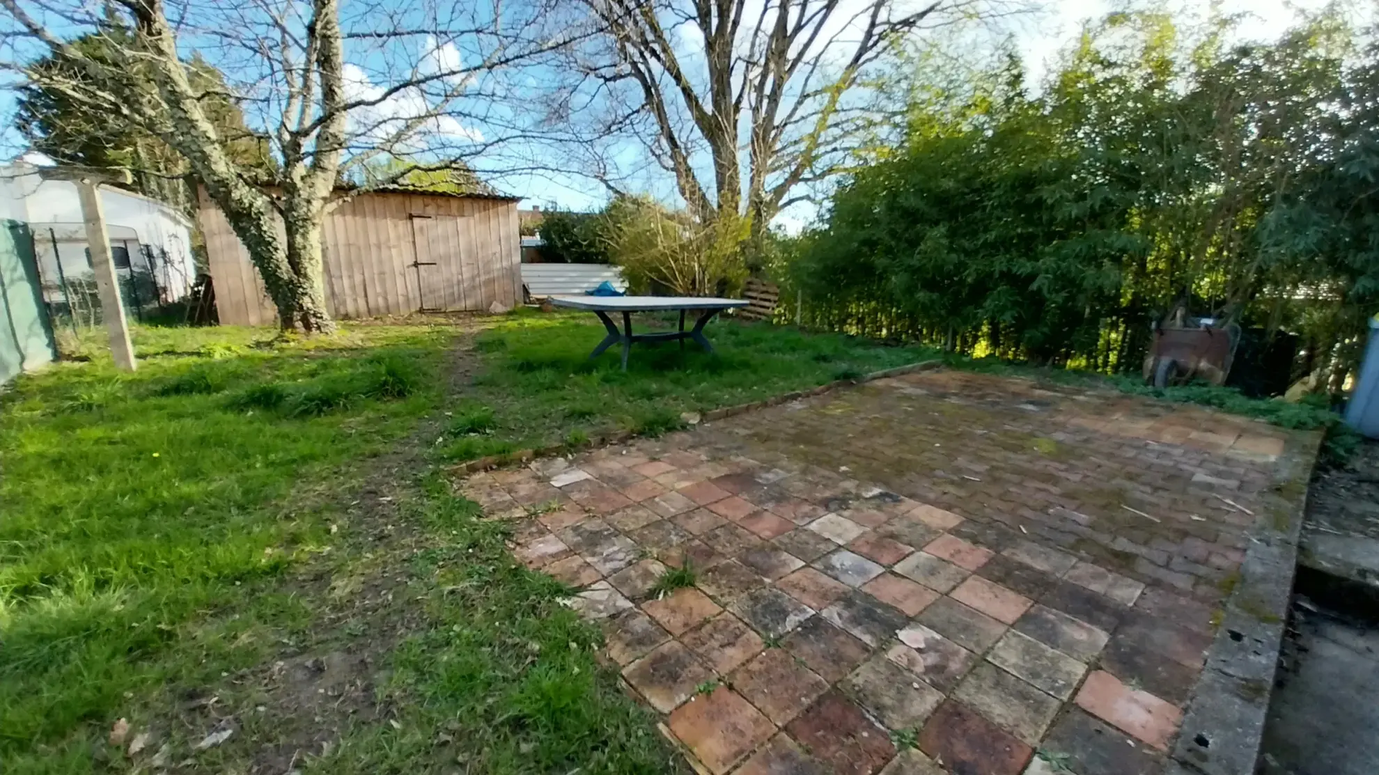Longère habitable et bâtisse à rénover à Mussidan, proche Bordeaux 