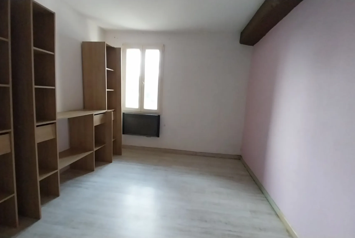 Longère habitable et bâtisse à rénover à Mussidan, proche Bordeaux 