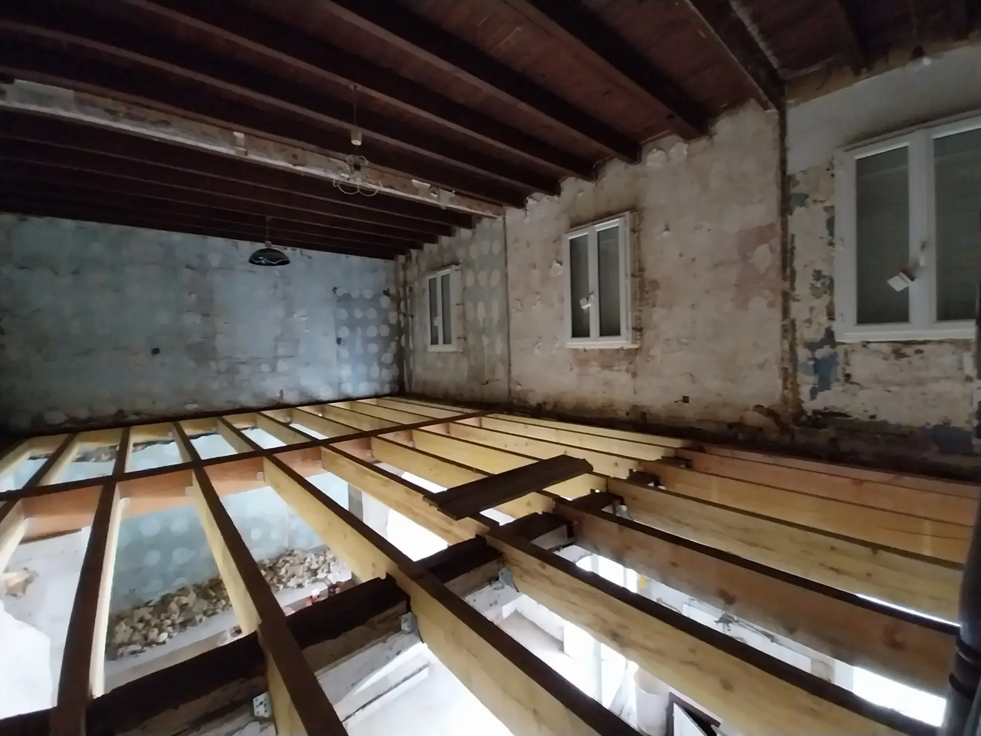 Longère habitable et bâtisse à rénover à Mussidan, proche Bordeaux 
