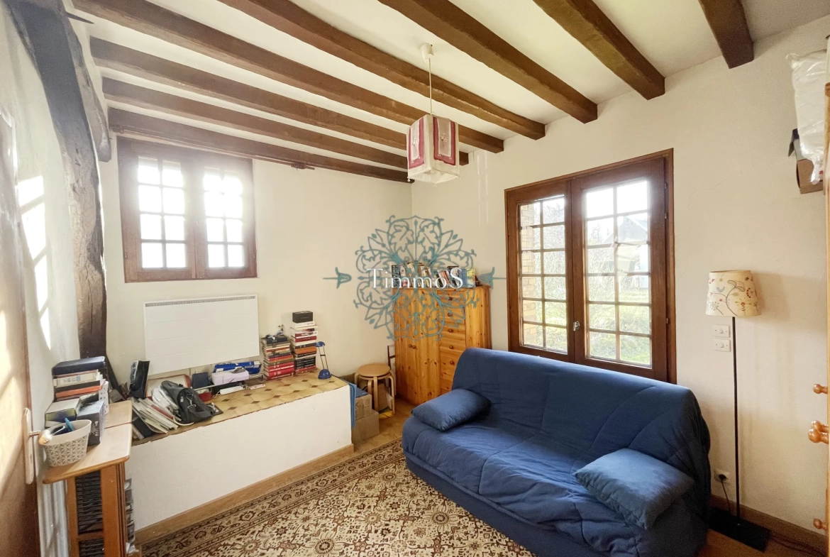 Maison ancienne de 84 m² avec 3 chambres et terrain de 700 m² à Auneuil 