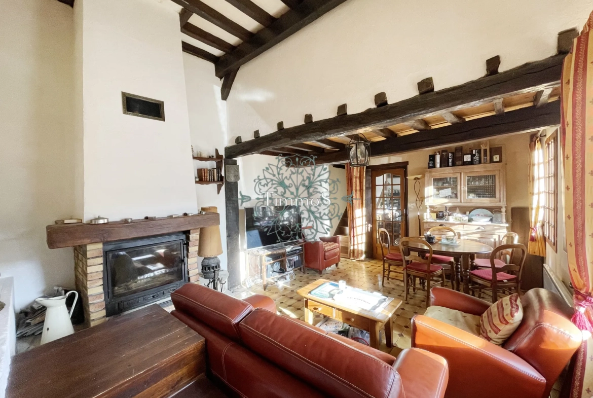 Maison ancienne de 84 m² avec 3 chambres et terrain de 700 m² à Auneuil 